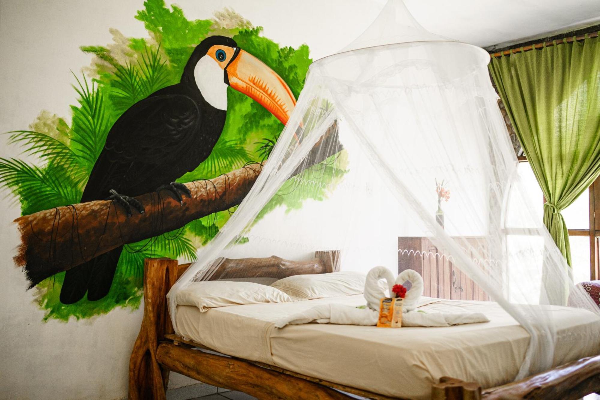 Lobo Hostel - Rurrenabaque (Adults Only) Esterno foto